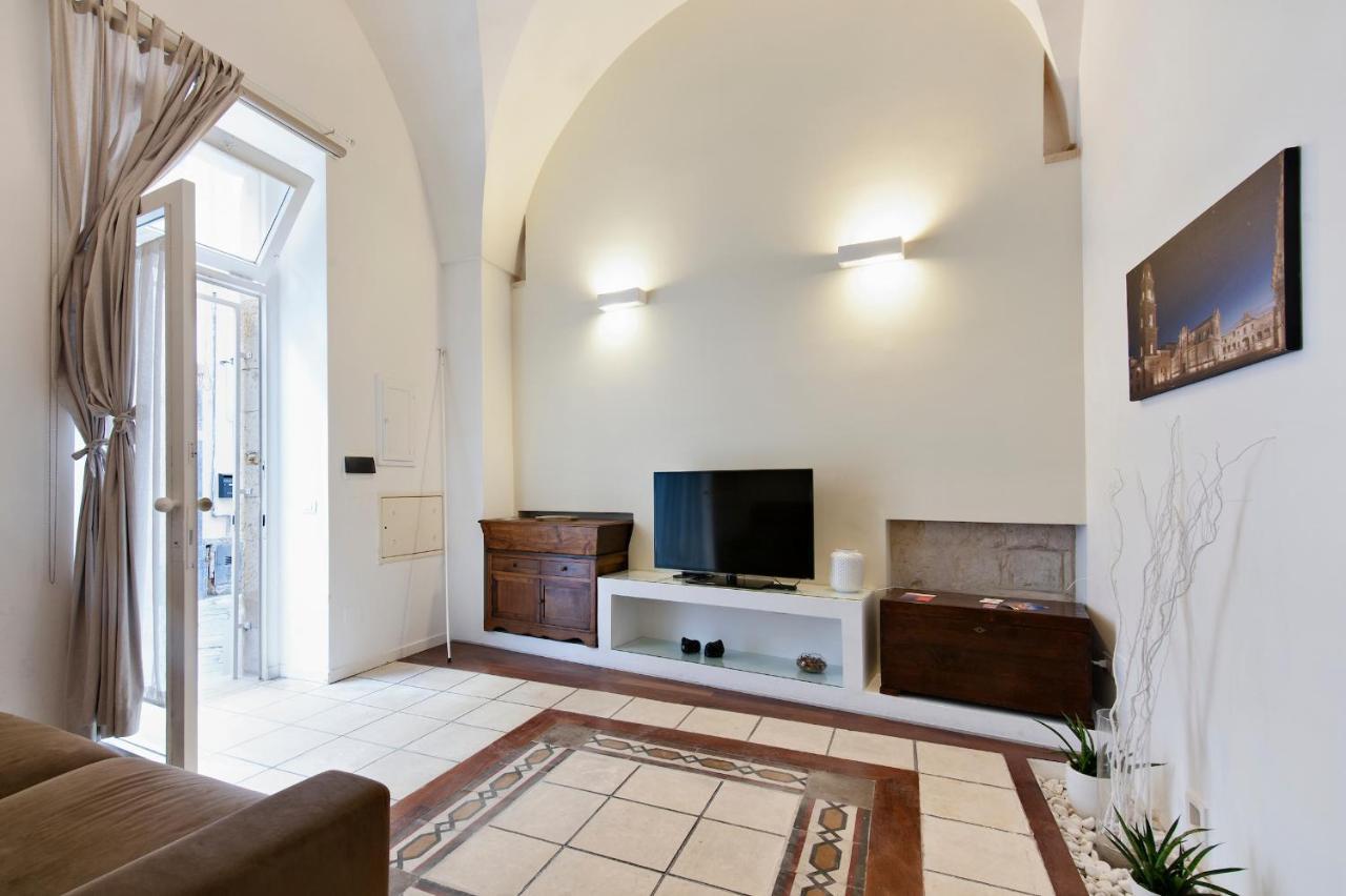 Xenia Old Town - Lecce Selectionヴィラ エクステリア 写真